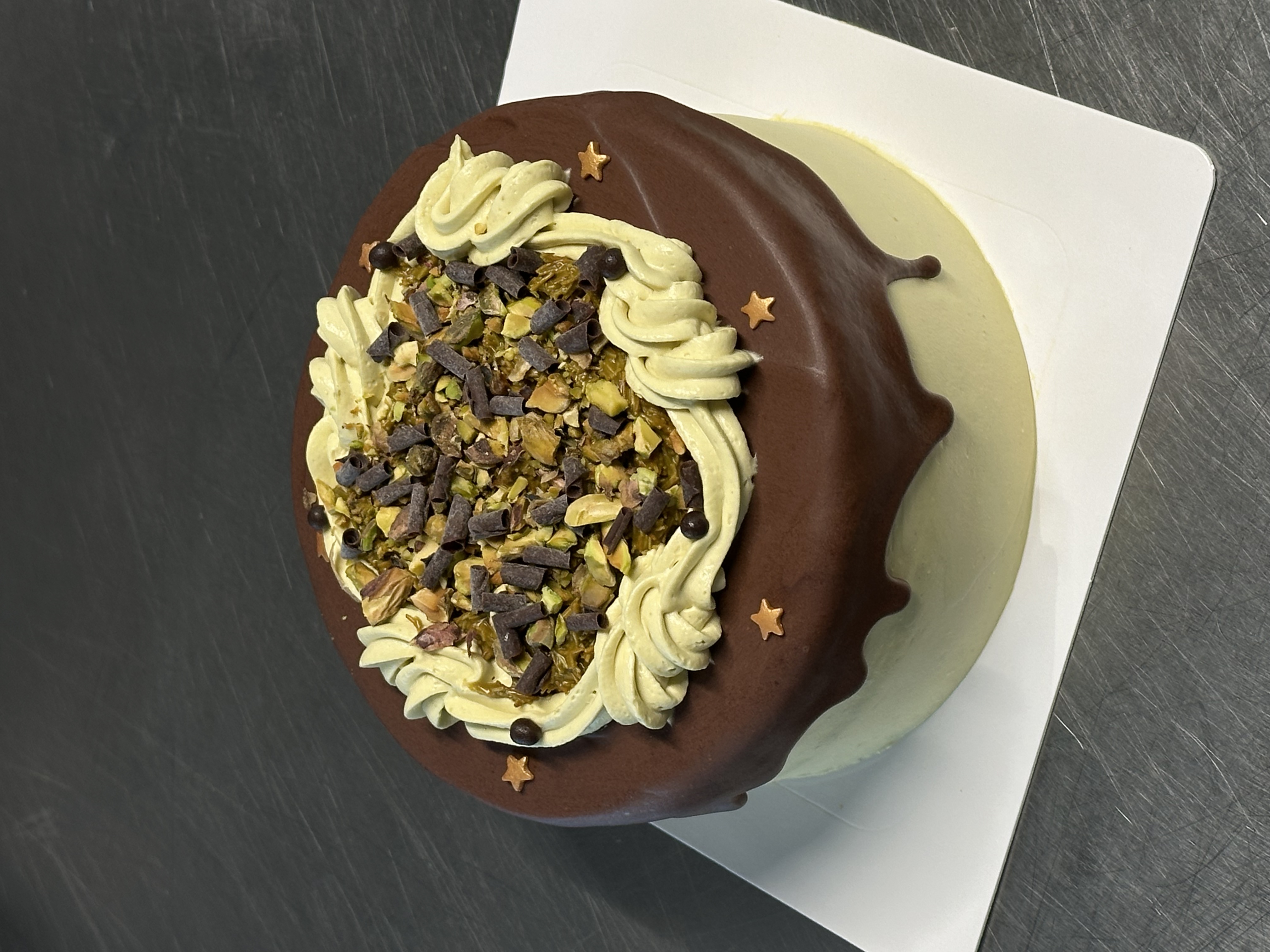 Whole Dubai Chocolate cake