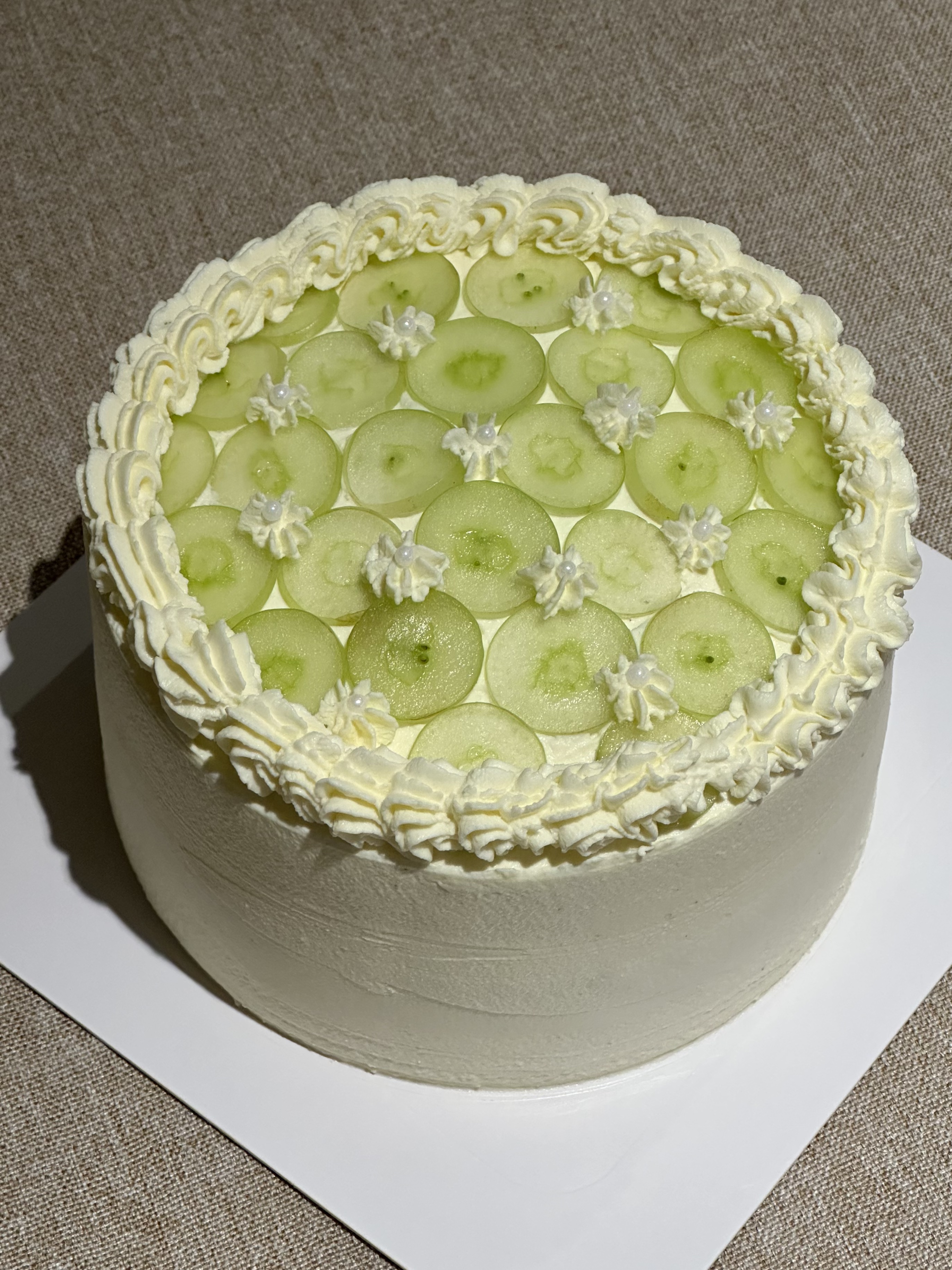 Jasmine grape custom cake