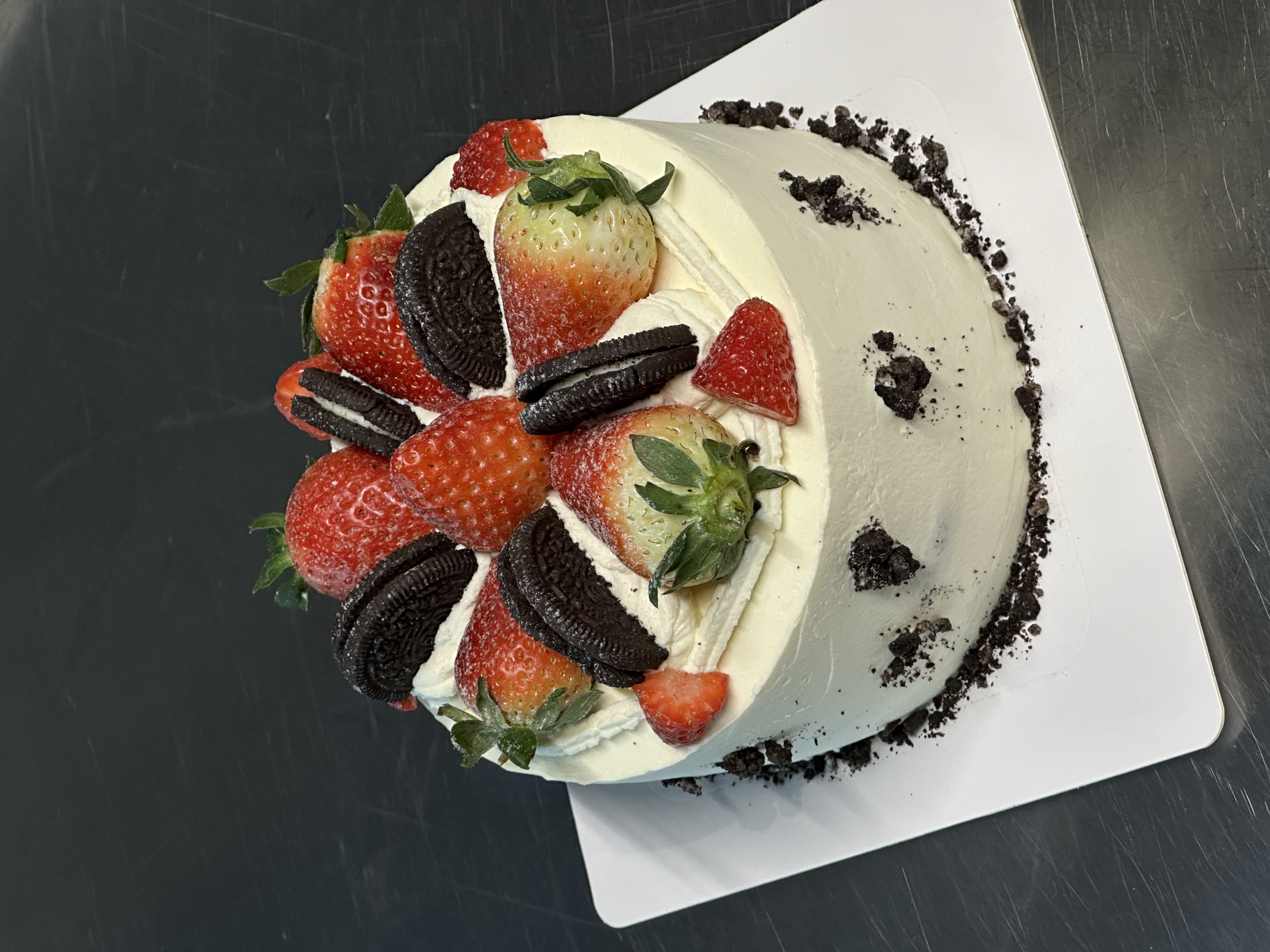 Mixed flavour custom cake