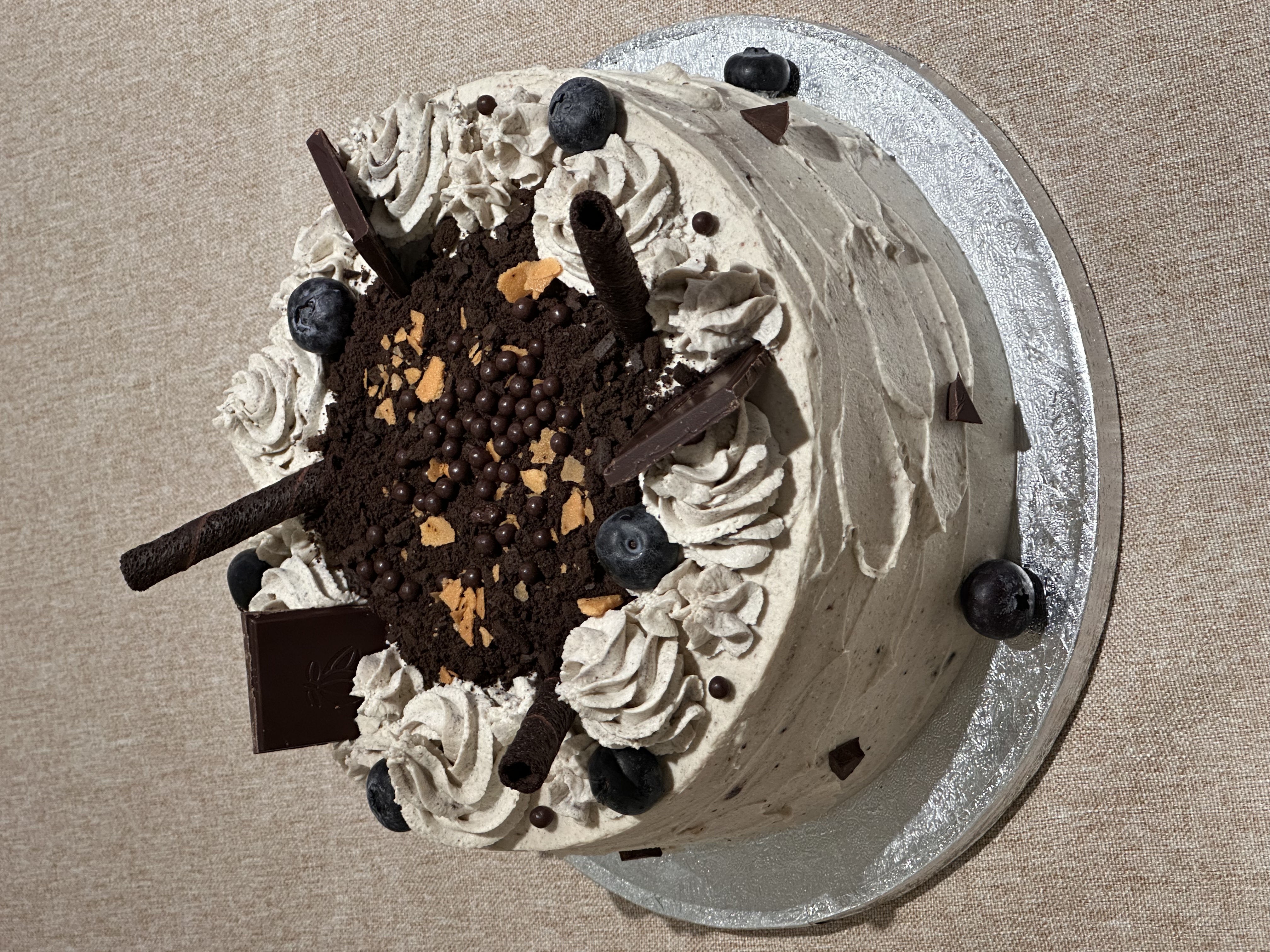 Salted Oreo custom cake